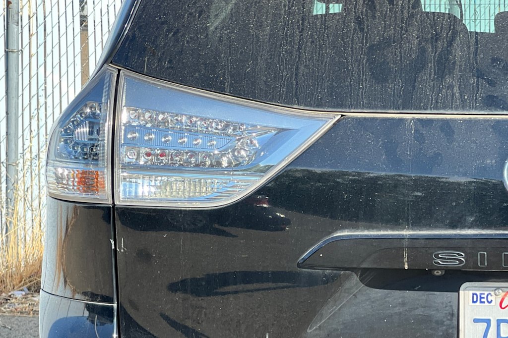 Thumbnail: 2015 Toyota Sienna - 10