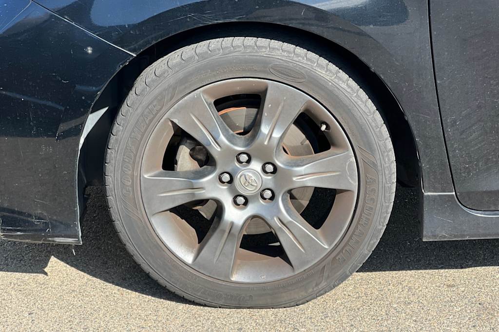 Thumbnail: 2015 Toyota Sienna - 8