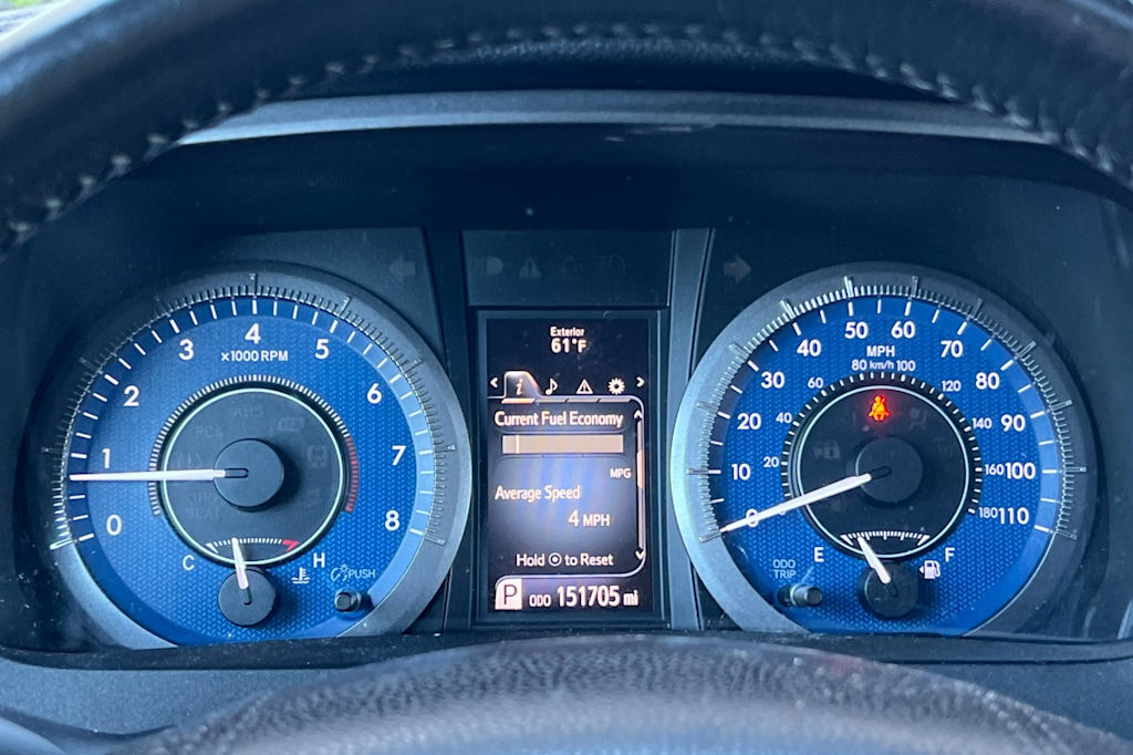 Thumbnail: 2015 Toyota Sienna - 14
