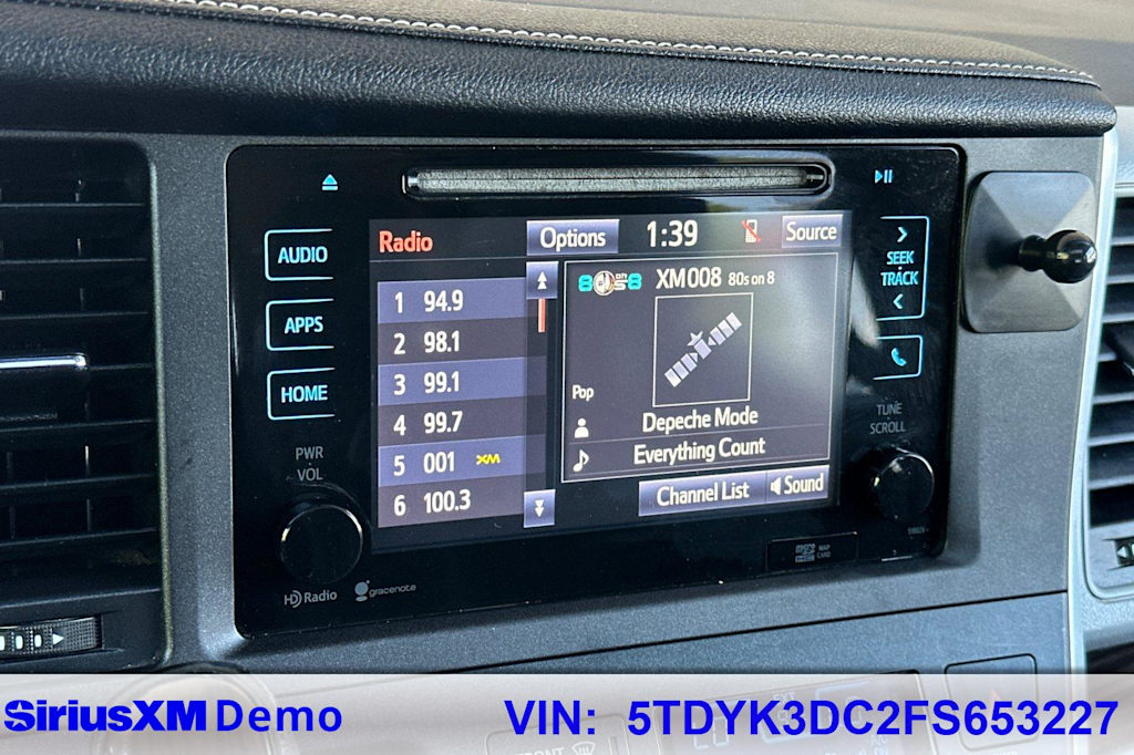 Thumbnail: 2015 Toyota Sienna - 36