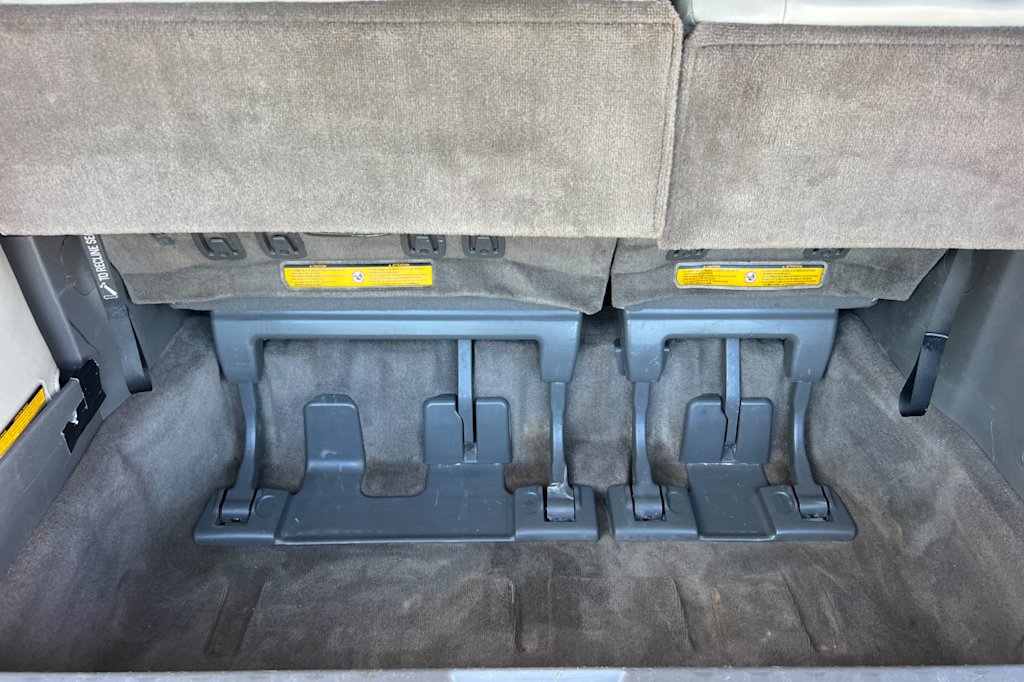 Thumbnail: 2014 Toyota Sienna - 22