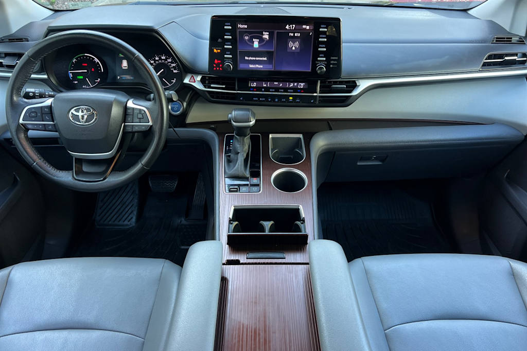 Thumbnail: 2023 Toyota Sienna - 2