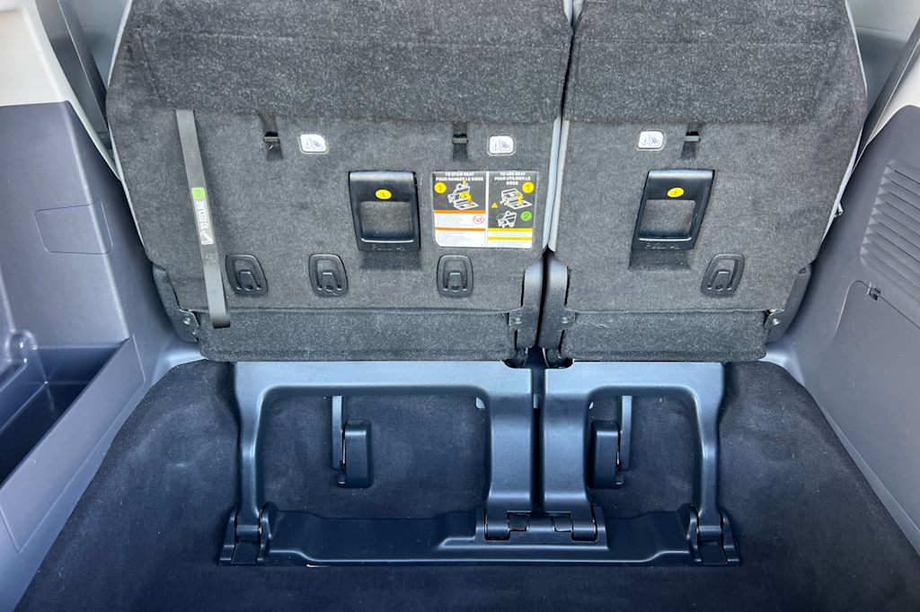 Thumbnail: 2023 Toyota Sienna - 7