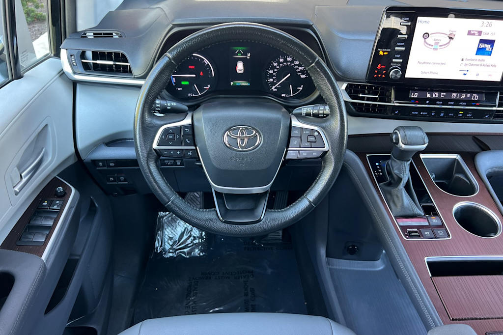 Thumbnail: 2023 Toyota Sienna - 11