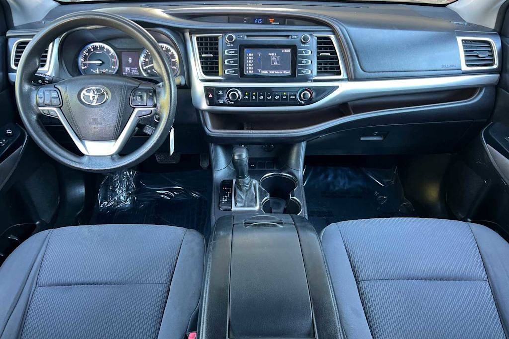 Thumbnail: 2016 Toyota Highlander - 2