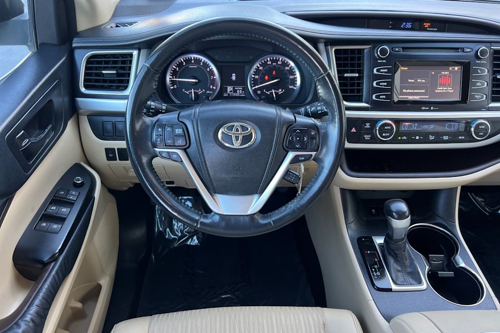 Thumbnail: 2014 Toyota Highlander - 12