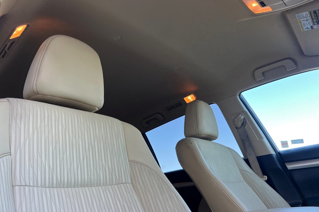 Thumbnail: 2014 Toyota Highlander - 10