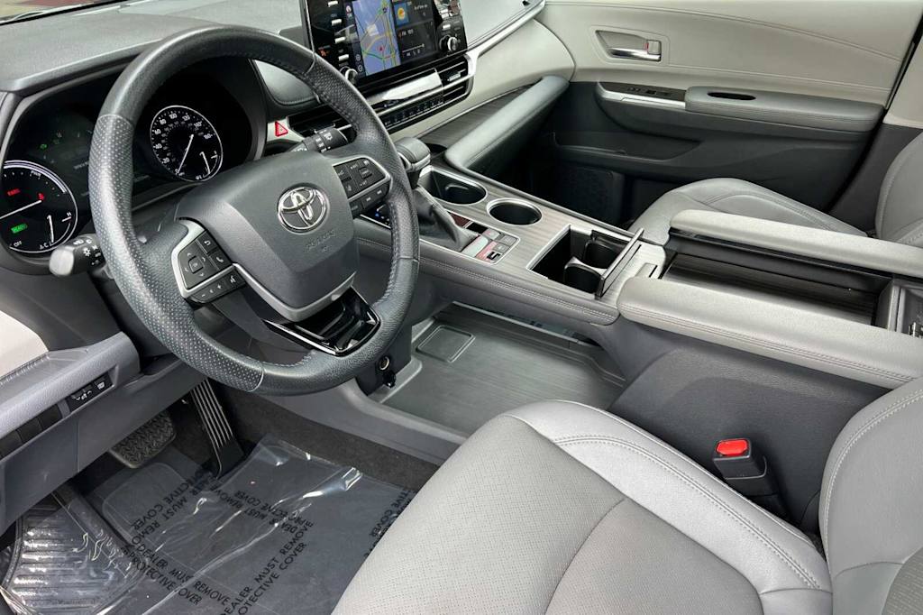 2021 Toyota Sienna Limited 9