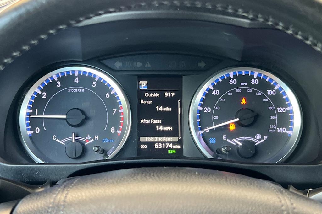 Thumbnail: 2019 Toyota Highlander - 15