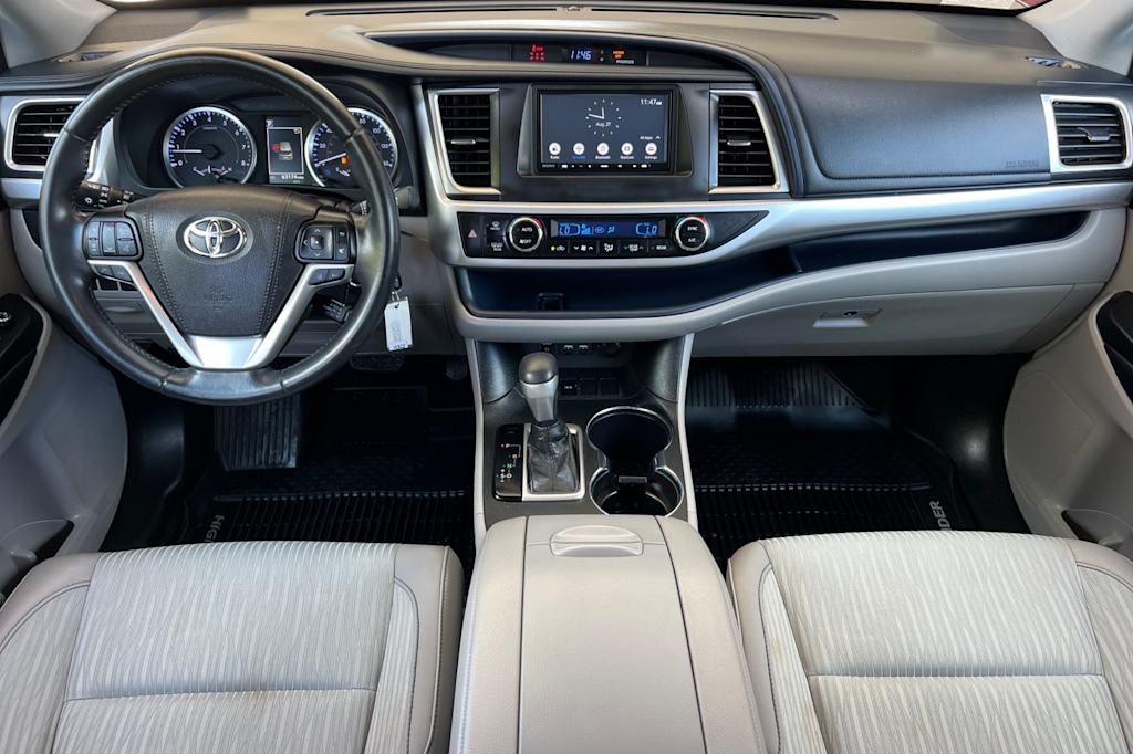 Thumbnail: 2019 Toyota Highlander - 2