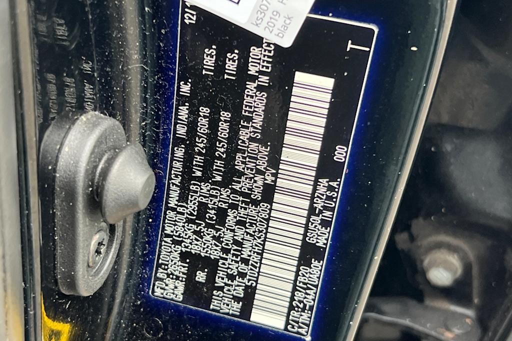 Thumbnail: 2019 Toyota Highlander - 14