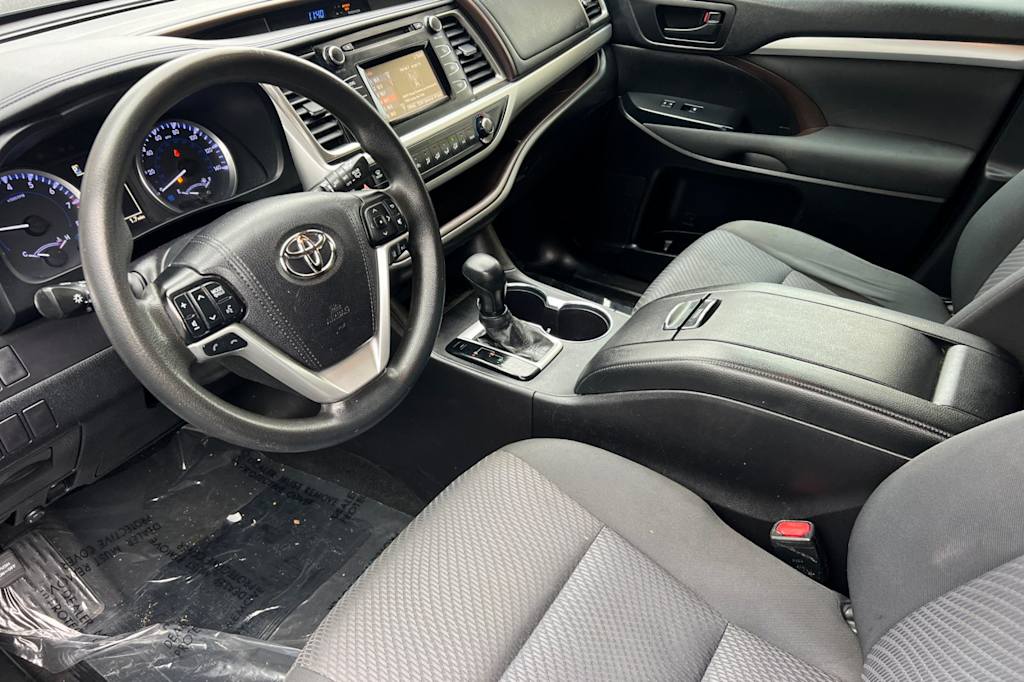 Thumbnail: 2019 Toyota Highlander - 8