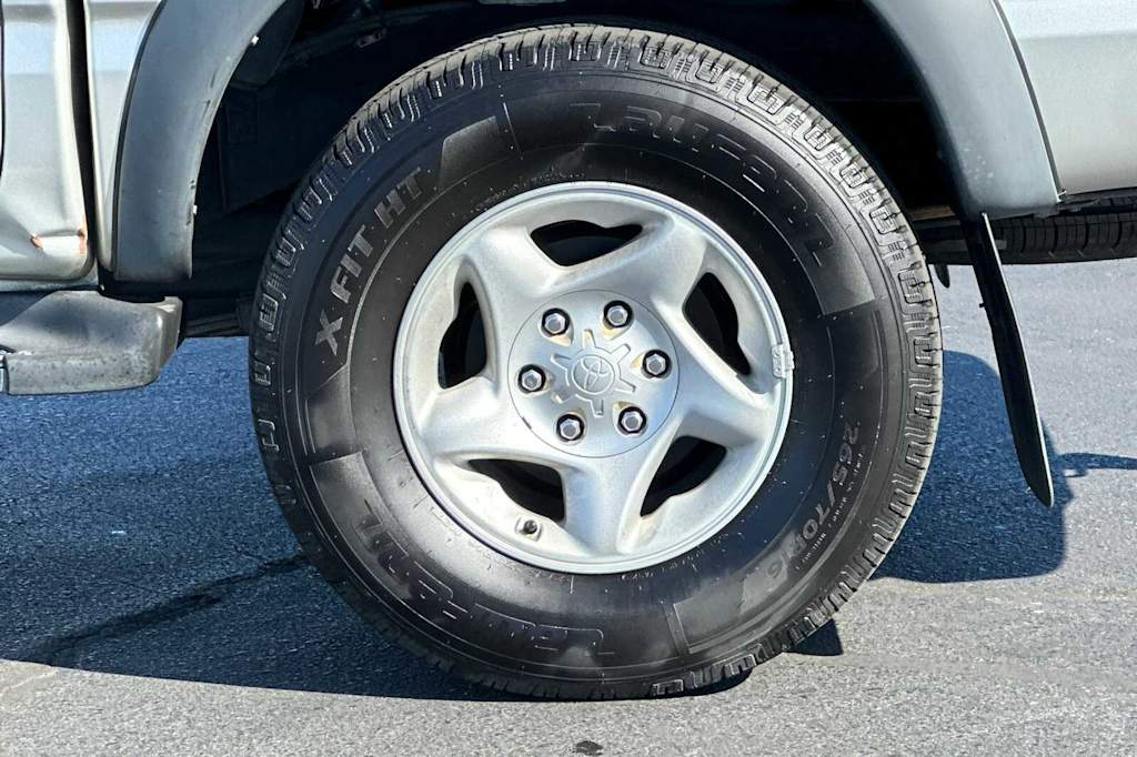 Thumbnail: 2001 Toyota Tacoma - 8