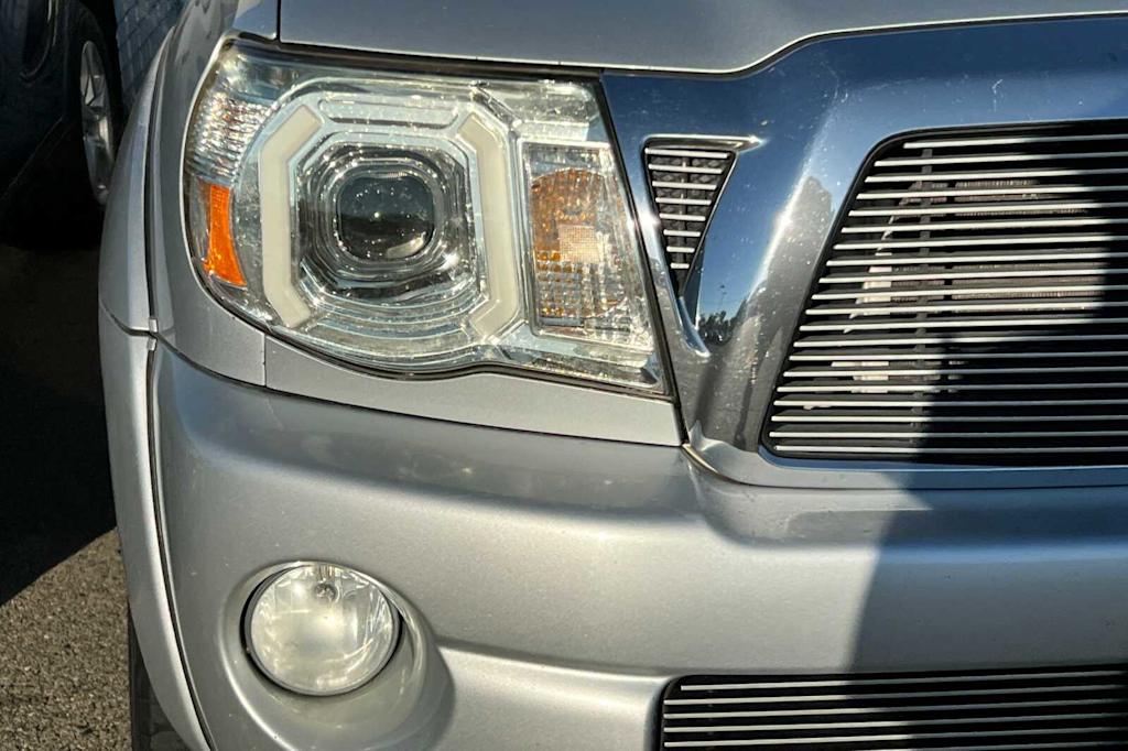 Thumbnail: 2007 Toyota Tacoma - 9