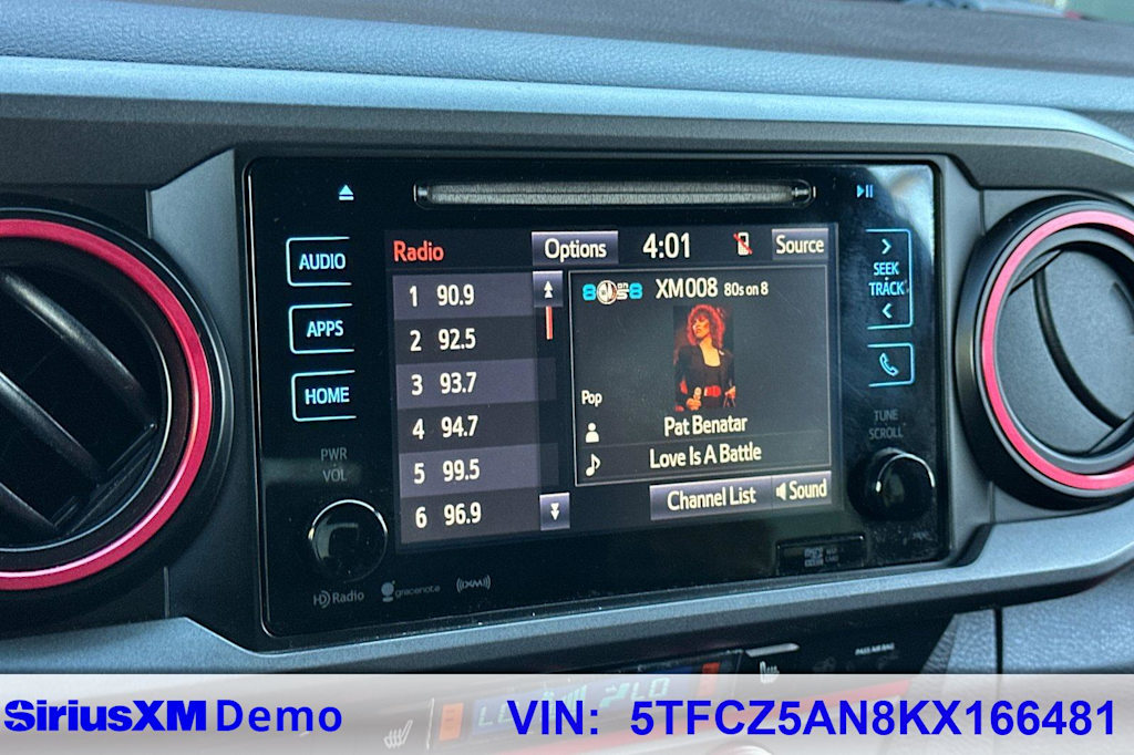 Thumbnail: 2019 Toyota Tacoma - 32