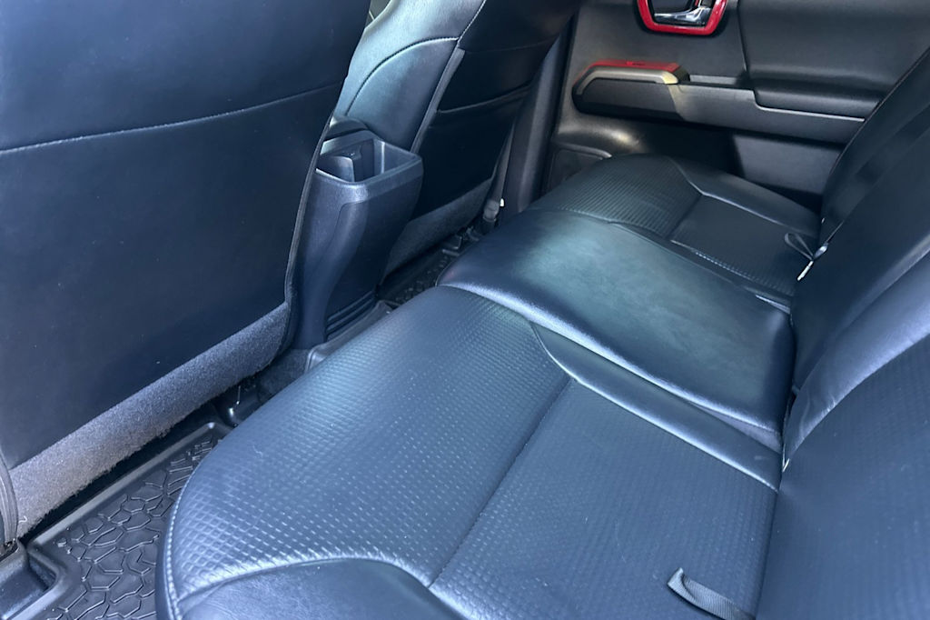 Thumbnail: 2019 Toyota Tacoma - 11