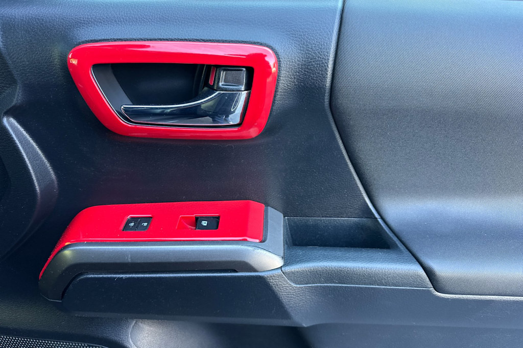 Thumbnail: 2019 Toyota Tacoma - 24