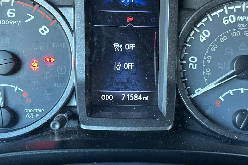 Thumbnail: 2019 Toyota Tacoma - 30