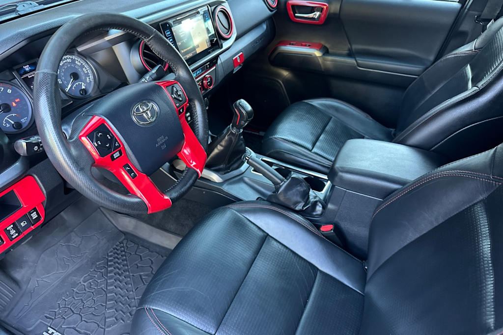 Thumbnail: 2019 Toyota Tacoma - 10