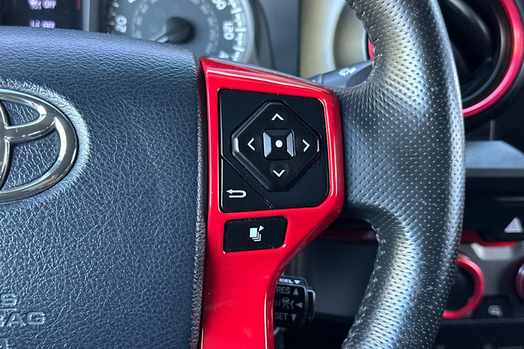 Thumbnail: 2019 Toyota Tacoma - 29