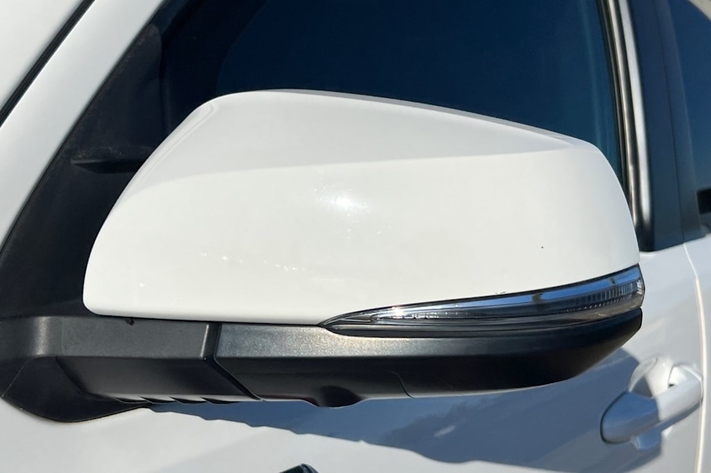 Thumbnail: 2021 Toyota Tacoma - 19