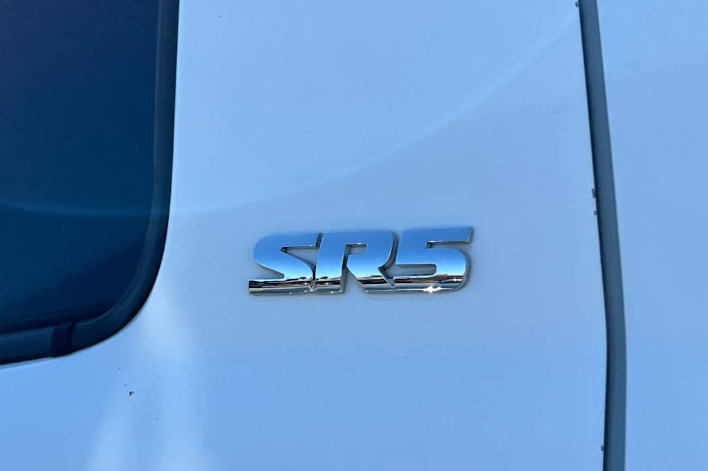 Thumbnail: 2019 Toyota Tundra - 5