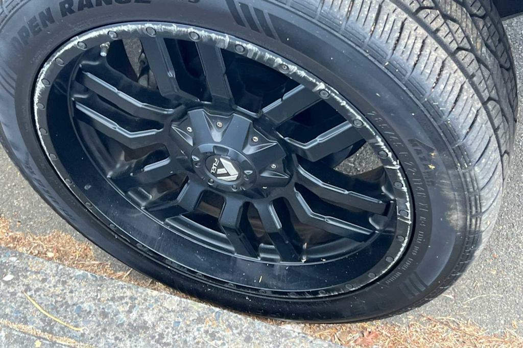 Thumbnail: 2019 Toyota Tundra - 6