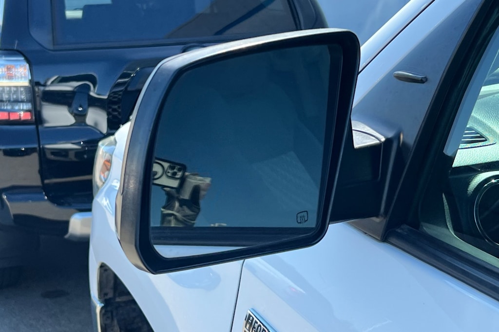 Thumbnail: 2019 Toyota Tundra - 7