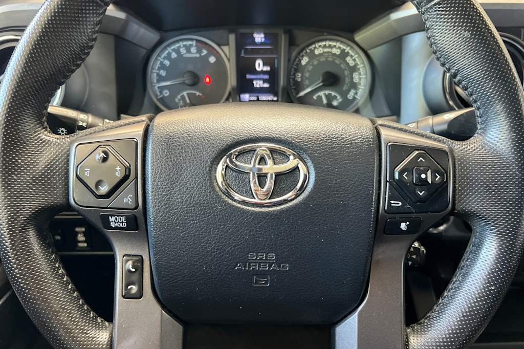 Thumbnail: 2016 Toyota Tacoma - 26