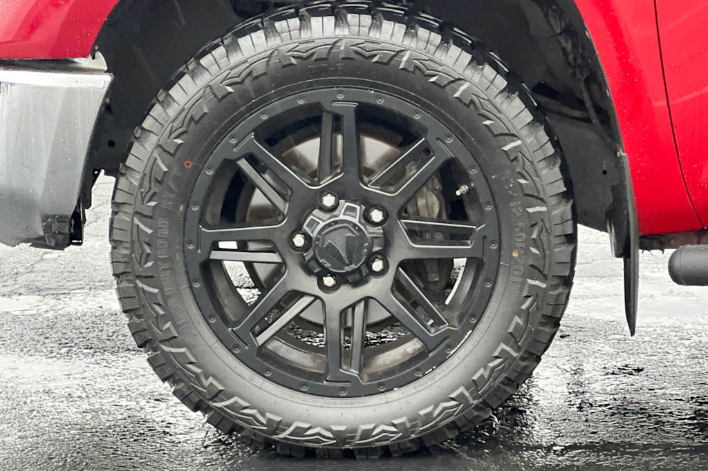 Thumbnail: 2019 Toyota Tundra - 6