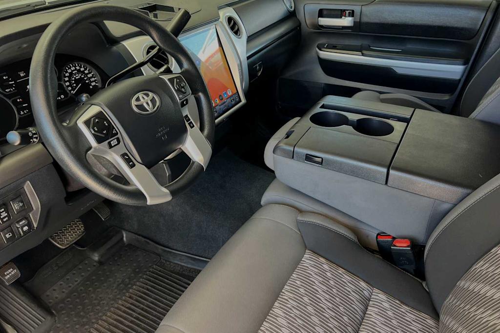 2018 Toyota Tundra SR5 9