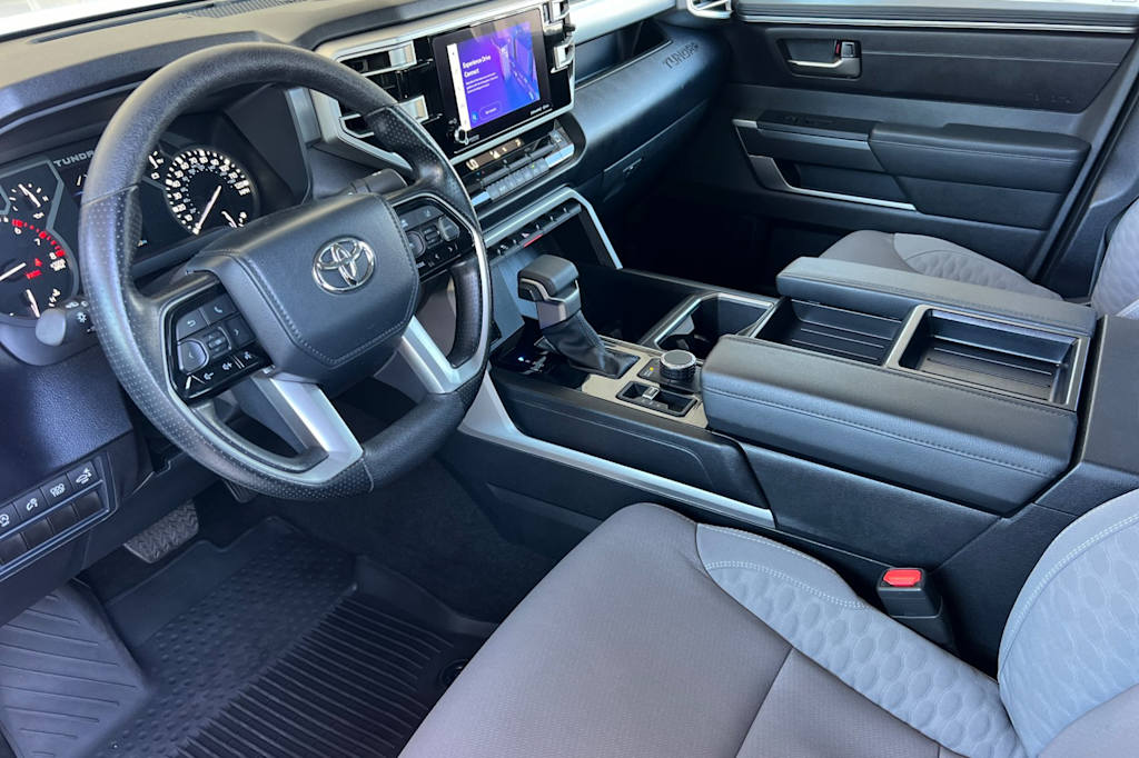 Thumbnail: 2024 Toyota Tundra - 9