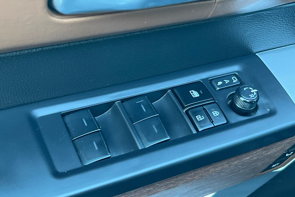 Thumbnail: 2023 Toyota Tundra - 19