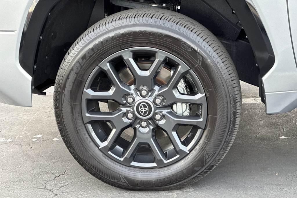 Thumbnail: 2023 Toyota Tundra - 8