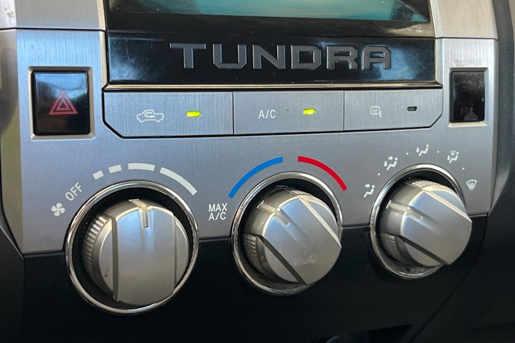 Thumbnail: 2014 Toyota Tundra - 23