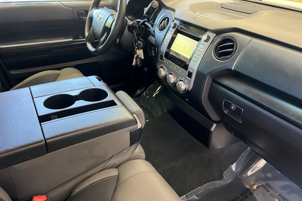 Thumbnail: 2014 Toyota Tundra - 12