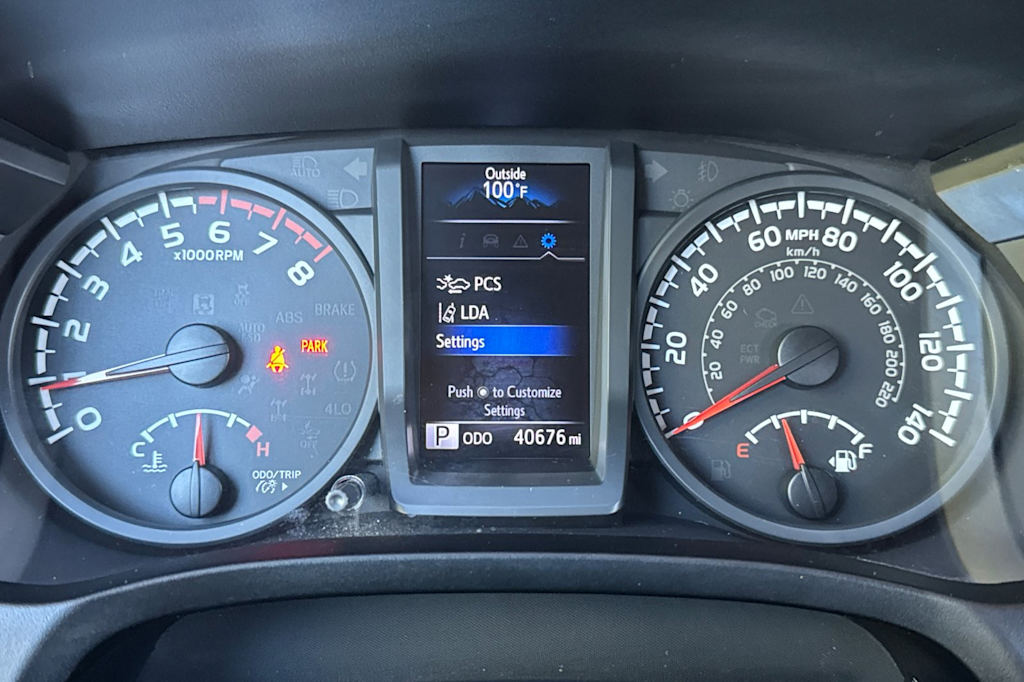 Thumbnail: 2019 Toyota Tacoma - 15