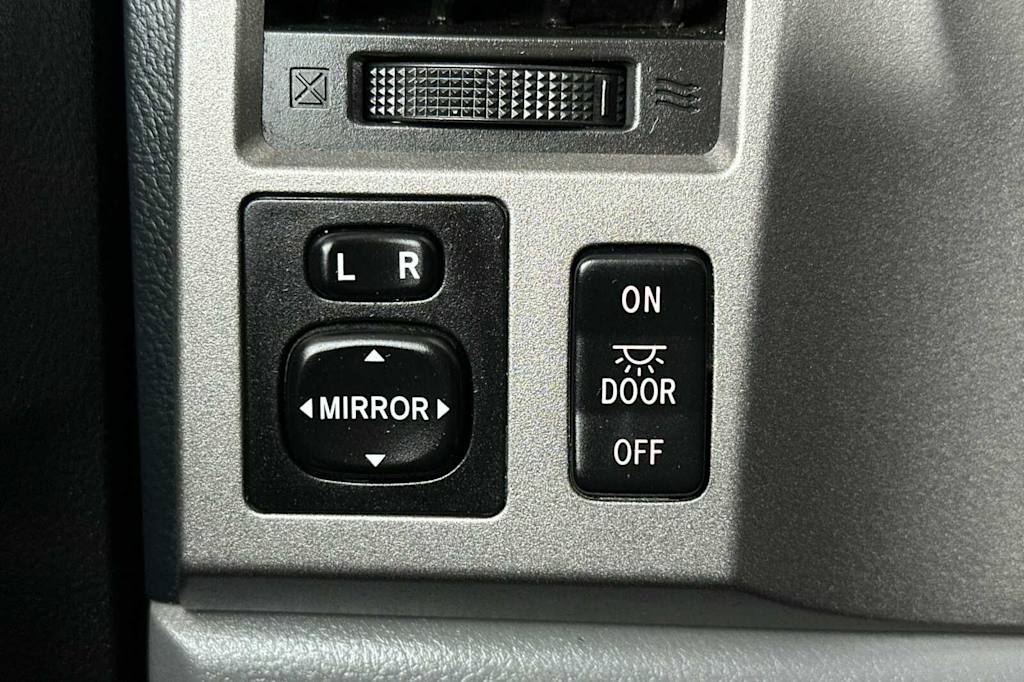 2013 Toyota Tundra  31