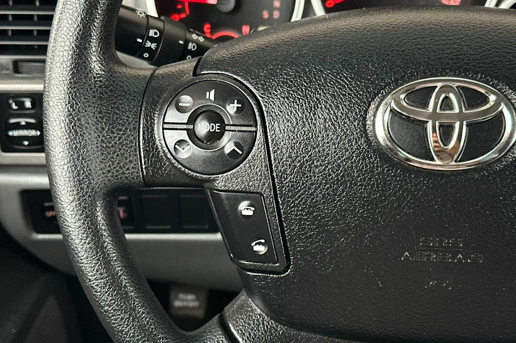 2013 Toyota Tundra  28