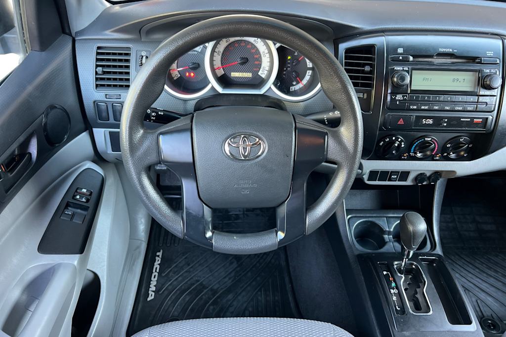 Thumbnail: 2012 Toyota Tacoma - 12