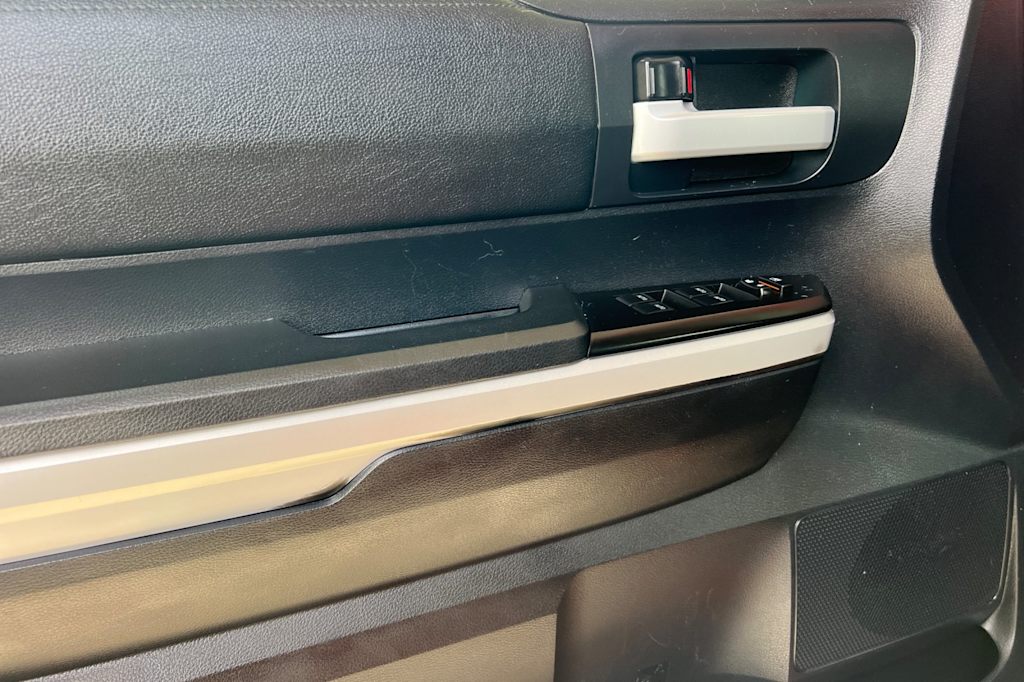 Thumbnail: 2019 Toyota Tundra - 20