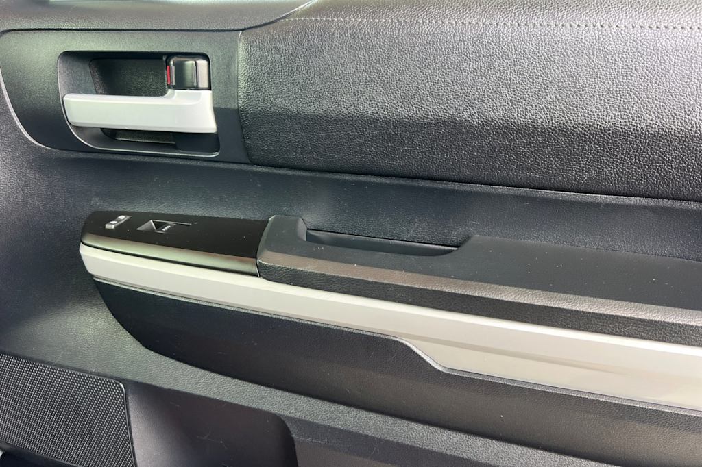 Thumbnail: 2019 Toyota Tundra - 22