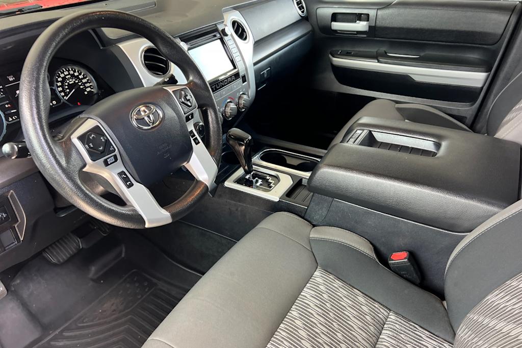 Thumbnail: 2019 Toyota Tundra - 8