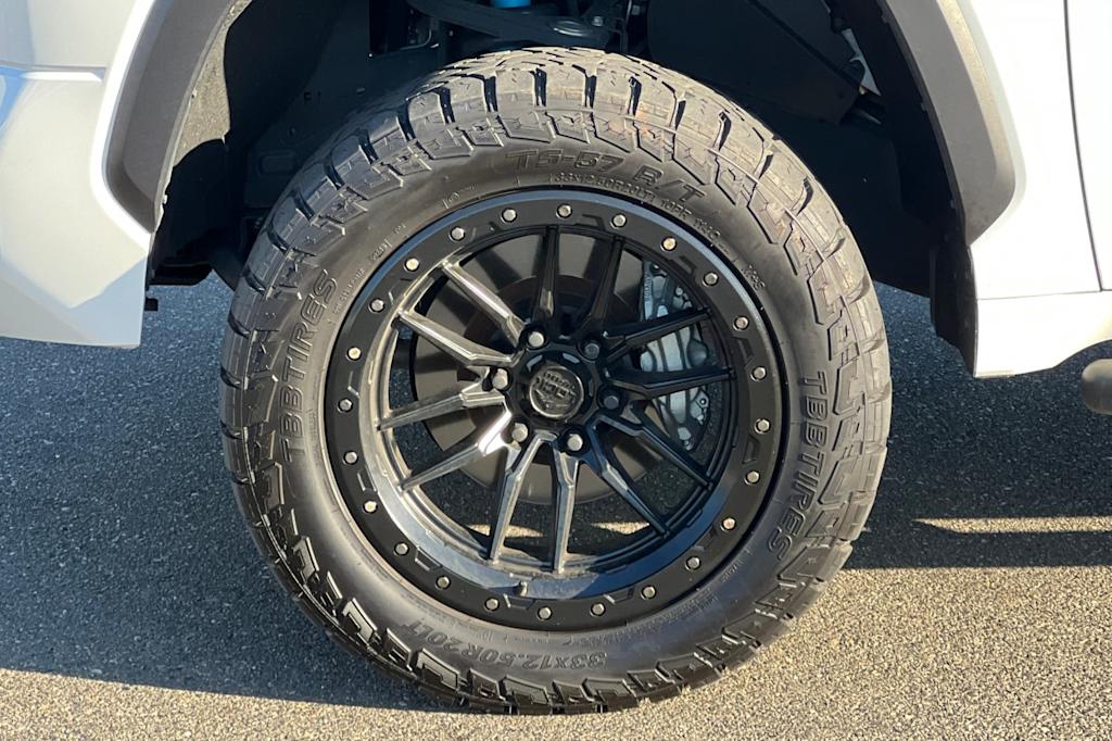 Thumbnail: 2024 Toyota Tundra - 8