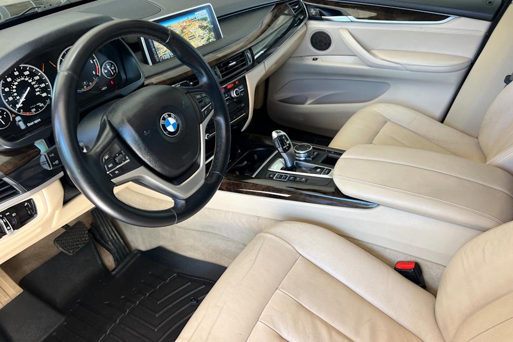 Thumbnail: 2015 BMW X5 - 9