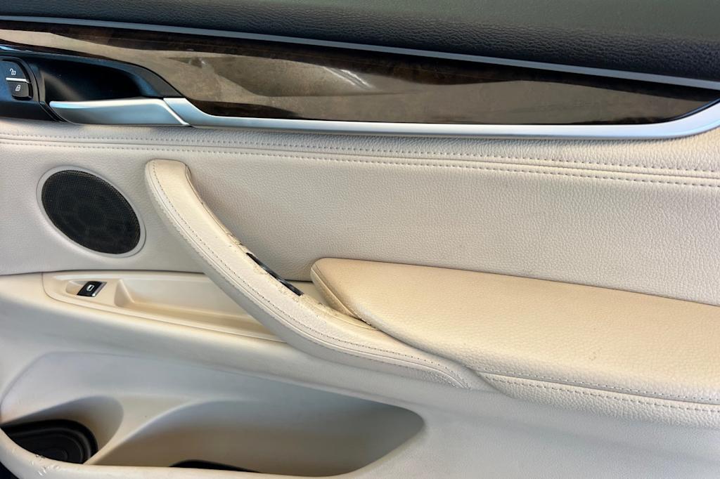 Thumbnail: 2015 BMW X5 - 26