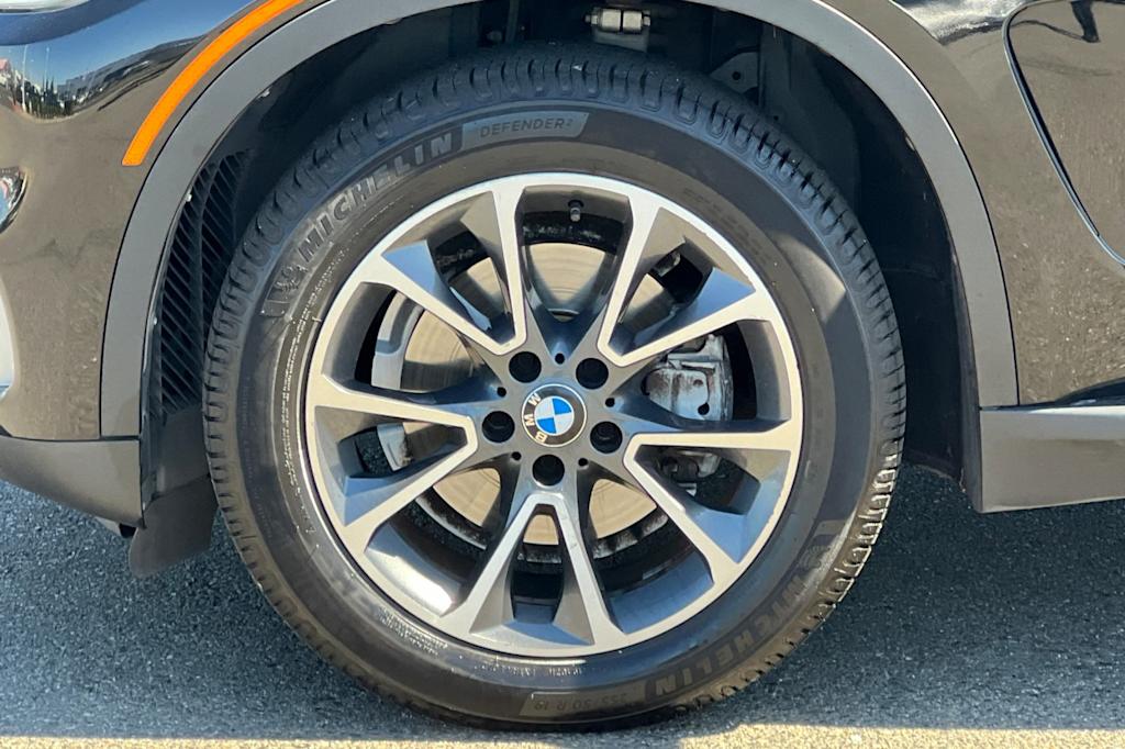 Thumbnail: 2015 BMW X5 - 8