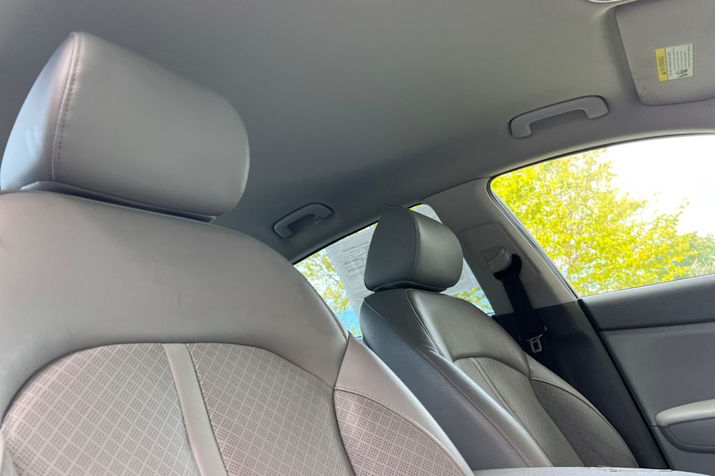 Thumbnail: 2016 Kia Optima - 9