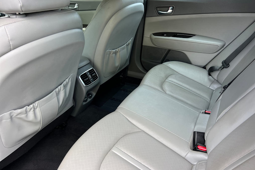 Thumbnail: 2016 Kia Optima - 10