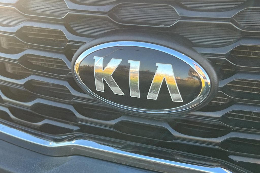 2020 Kia Sorento LX 14